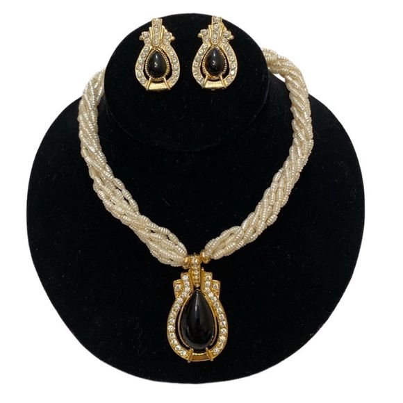 Vintage Multi Strand Pearl Choker Necklace And Earrings - Picture 2 of 12